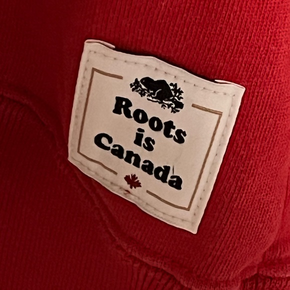 RED ROOTS CANADA QUARTER ZIP SWEATER SIZE WOMENS US MEDIUM - Picture 4 of 4